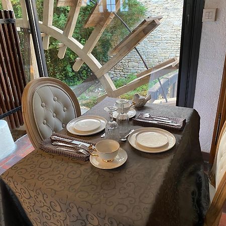 Le Vieux Moulin Bed & Breakfast Bouhet Ngoại thất bức ảnh