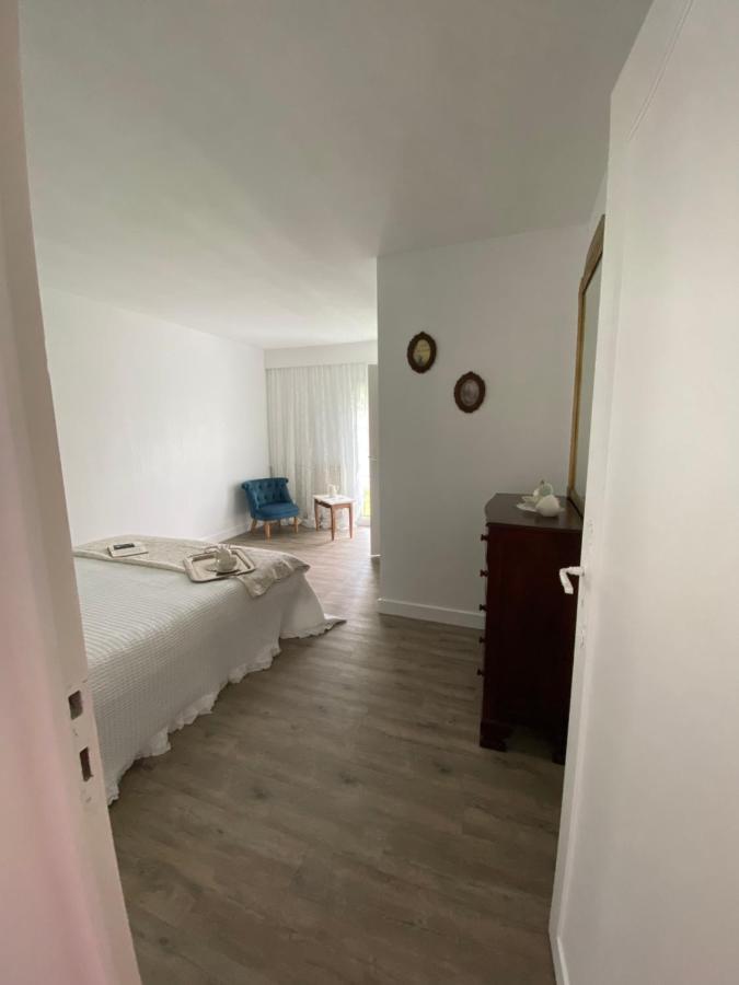 Le Vieux Moulin Bed & Breakfast Bouhet Ngoại thất bức ảnh