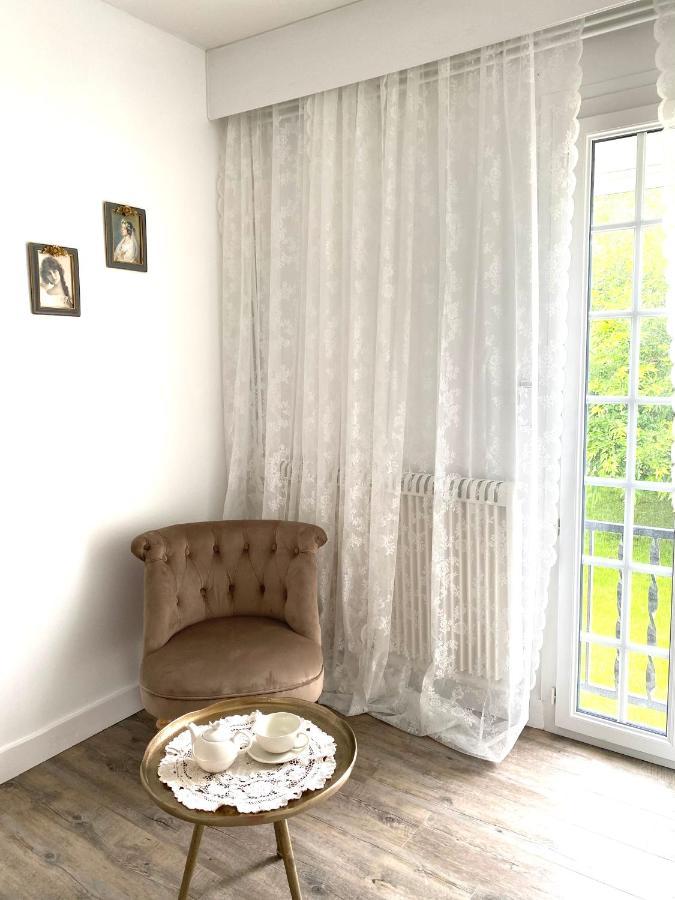Le Vieux Moulin Bed & Breakfast Bouhet Ngoại thất bức ảnh