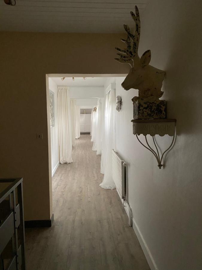 Le Vieux Moulin Bed & Breakfast Bouhet Ngoại thất bức ảnh