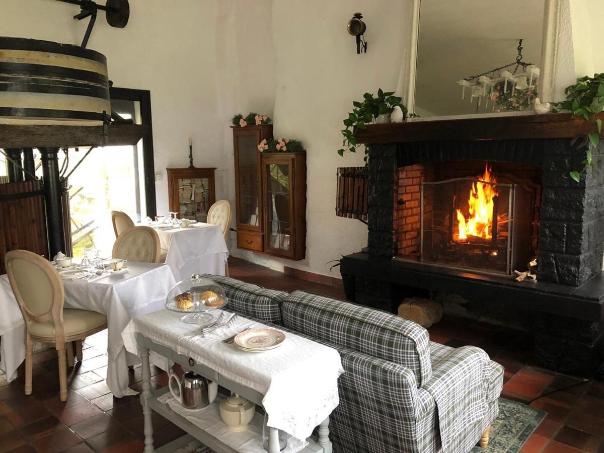 Le Vieux Moulin Bed & Breakfast Bouhet Ngoại thất bức ảnh