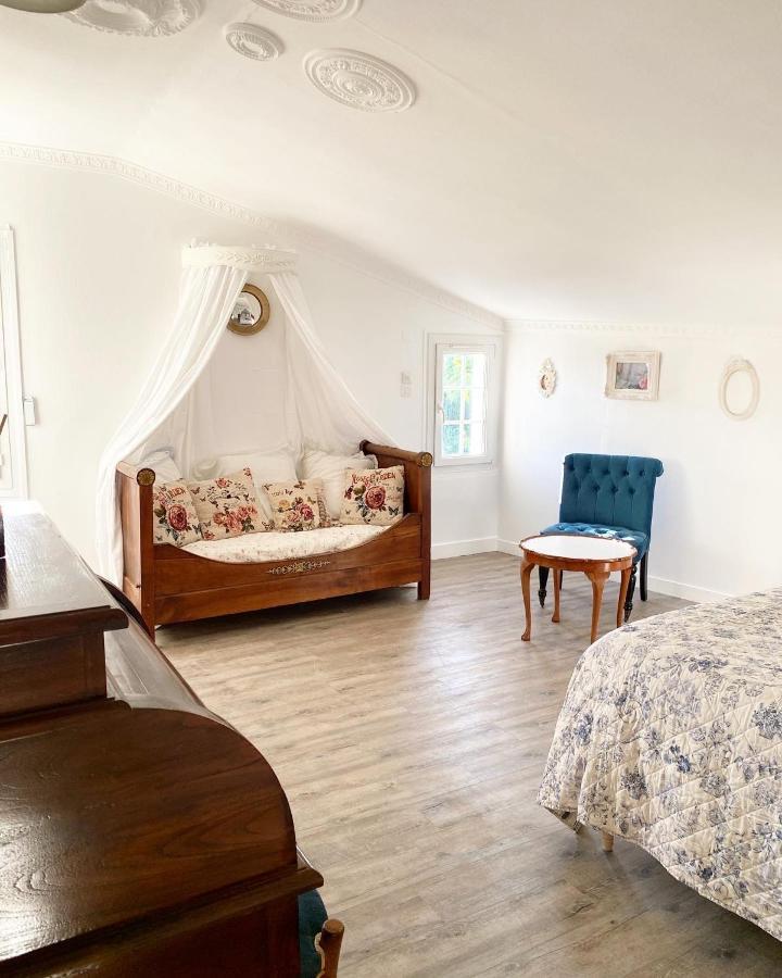 Le Vieux Moulin Bed & Breakfast Bouhet Ngoại thất bức ảnh
