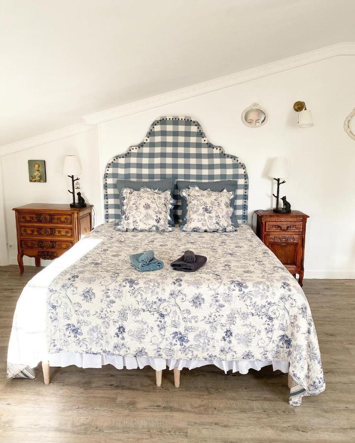 Le Vieux Moulin Bed & Breakfast Bouhet Ngoại thất bức ảnh
